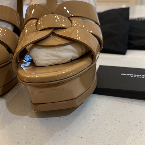 Saint Laurent Womens tribute patent platform sandals - Picture 11 of 11